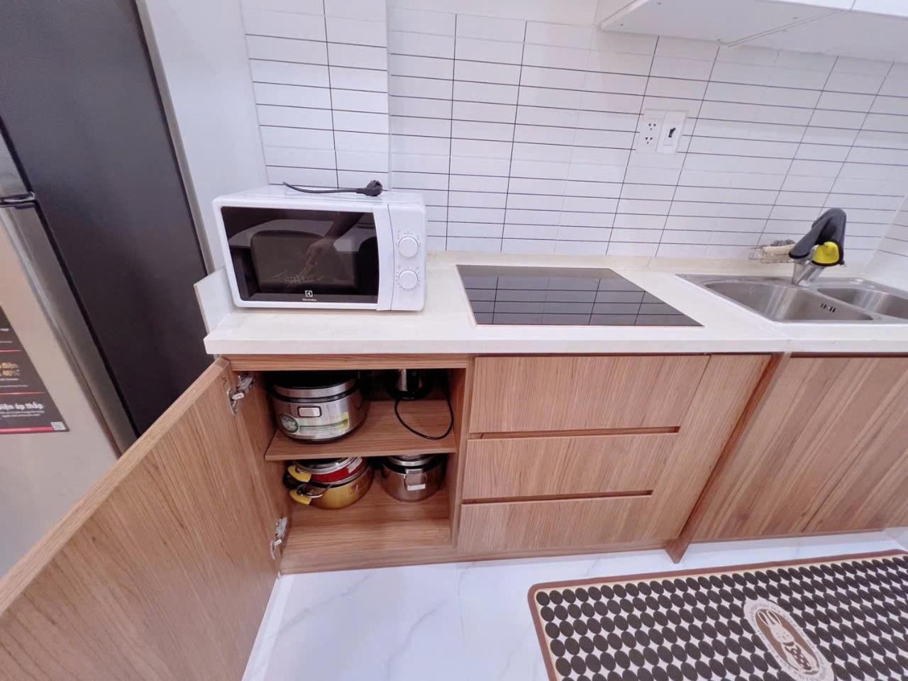 Apartment Near Pink Church, Tan Dinh Market